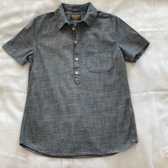 The Jean Shop New York denim short sleeve button down shirt. - Picture 4 of 12
